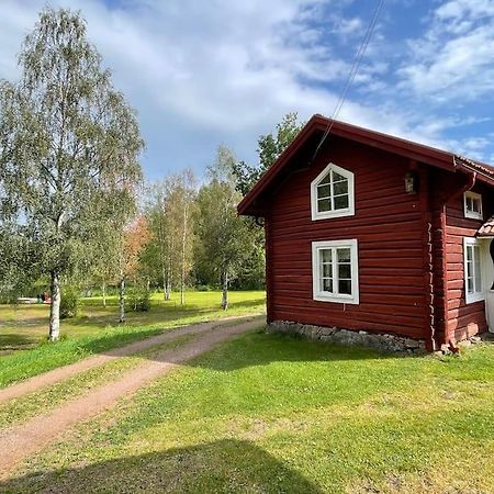 Dalastuga Med Tillgang Till Badplats 雷克桑德 外观 照片